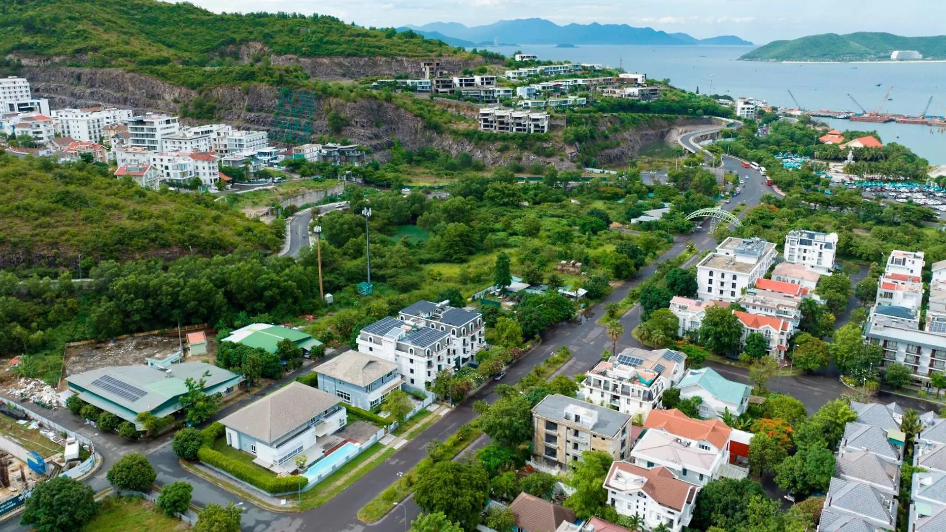 Monoi Hotel Nha Trang 5*,  Vietnam